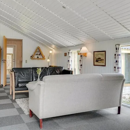 Dom wakacyjny Arona - 1-5km From The Sea By Interhome