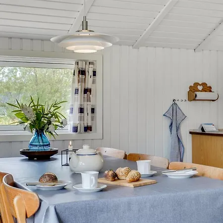 Dom wakacyjny Arona - 1-5km From The Sea By Interhome