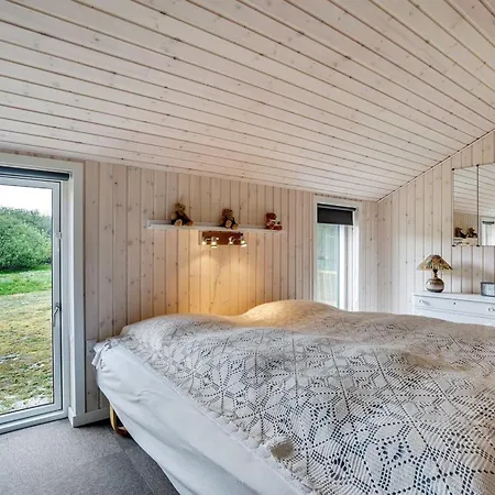 Dom wakacyjny Arona - 1-5km From The Sea By Interhome